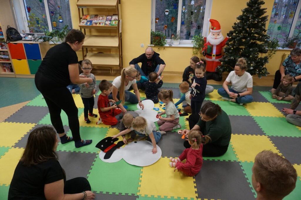 Dzieci, zajęcia dla dzieci, Akademia Malucha, Oddział dla dzieci, Biblioteka, rodzice, opiekunowie