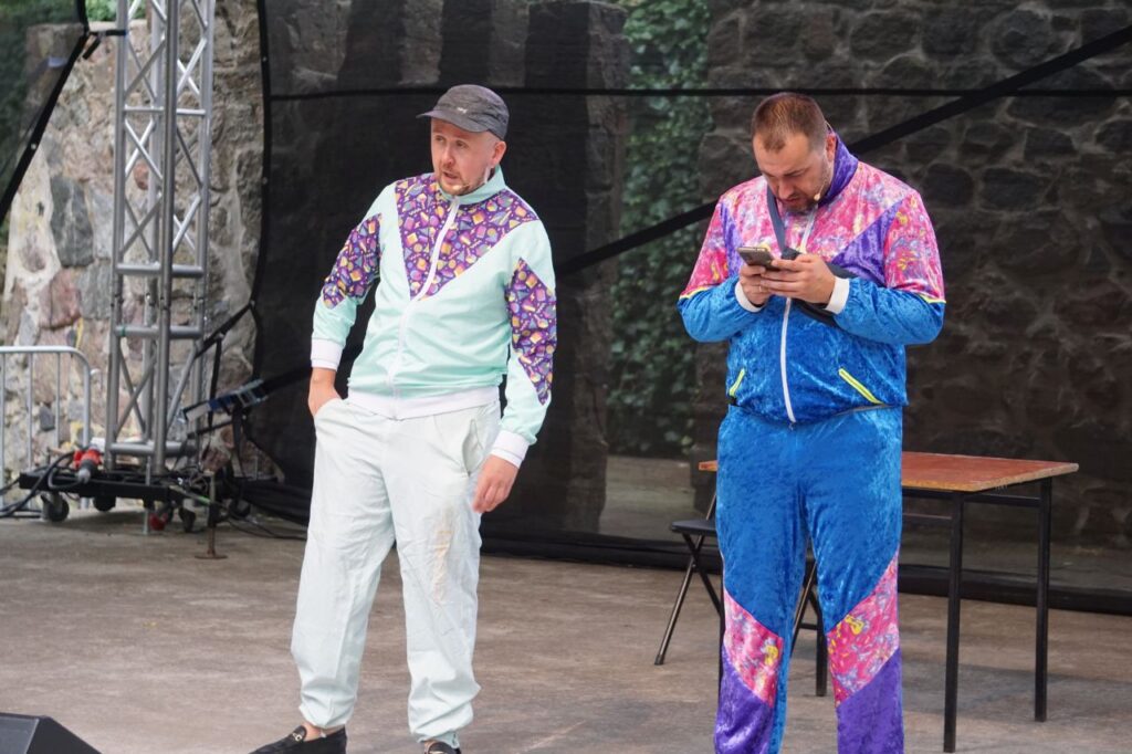 scena, artyści, kabaret, mężczyźni, skecz,