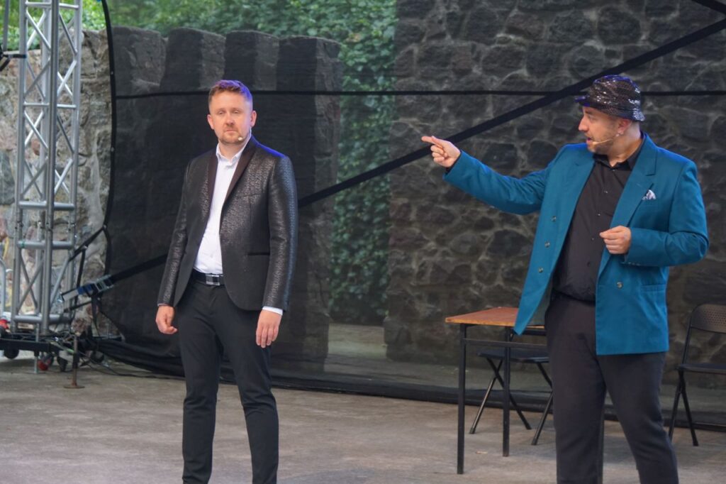 scena, artyści, kabaret, mężczyźni, skecz,