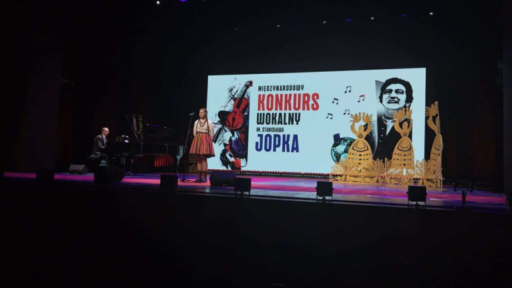 Pola Janik i Kalina Pieróg w finale IV Międzynarodowego Konkursu Wokalnego im. Stanisława Jopka w Warszawie