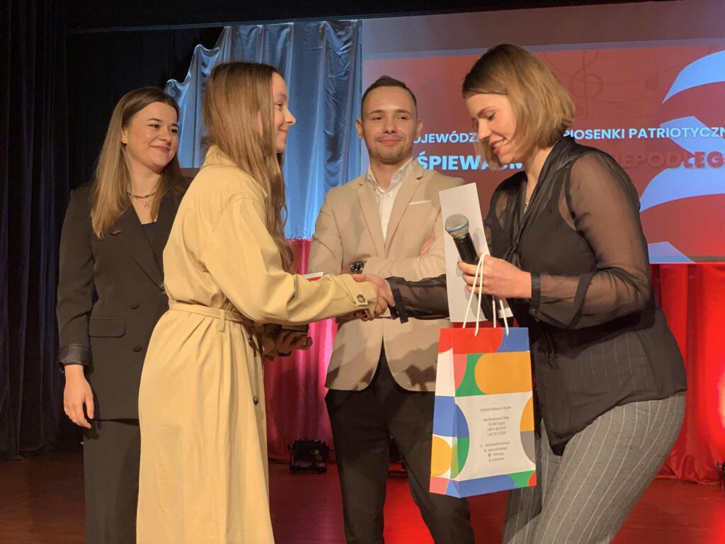 Wokaliści z Bick na Scenie Pieśni Patriotycznej