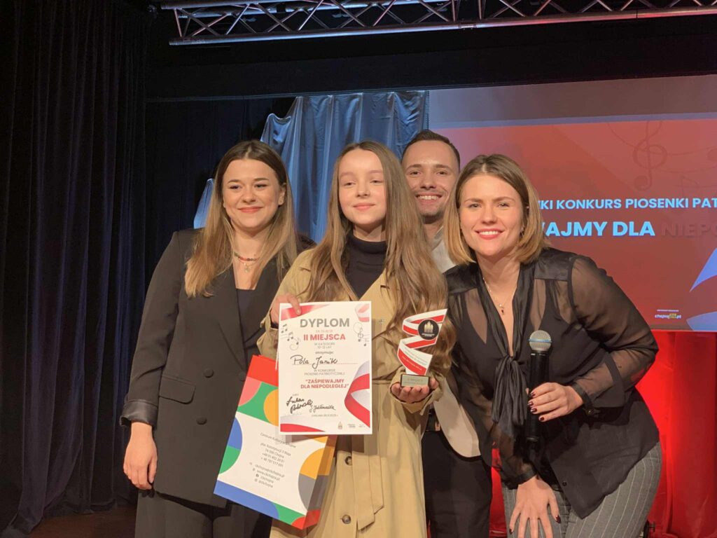 Wokaliści z Bick na Scenie Pieśni Patriotycznej