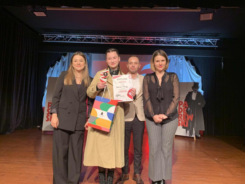 Wokaliści z Bick na Scenie Pieśni Patriotycznej