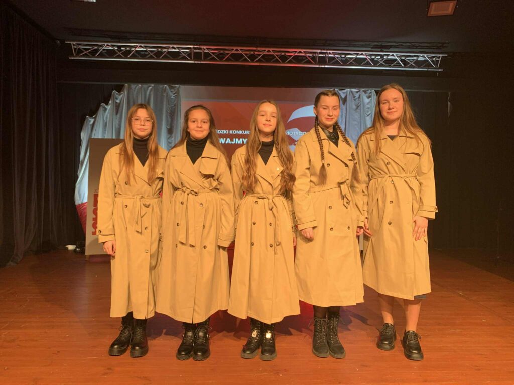 Wokaliści z Bick na Scenie Pieśni Patriotycznej