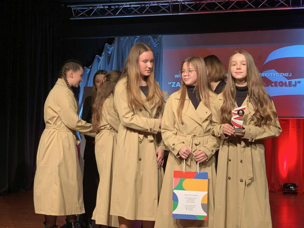 Wokaliści z Bick na Scenie Pieśni Patriotycznej