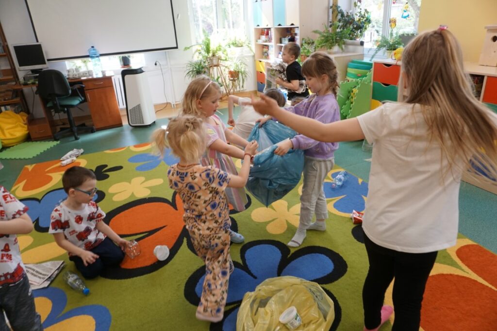 Od zabawy do czytania: Segreguję śmieci i dbam o środowisko!