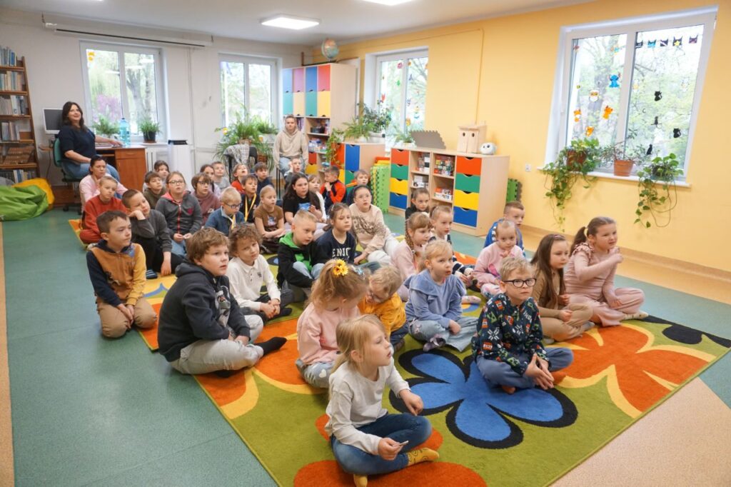 Spotkanie autorskie Pauliny Płatkowskiej z uczniami kl. I i II