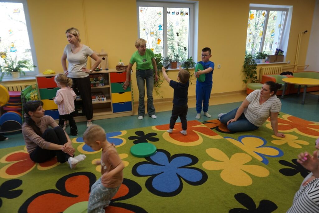 Akademia Malucha: Świat w naszych rękach!