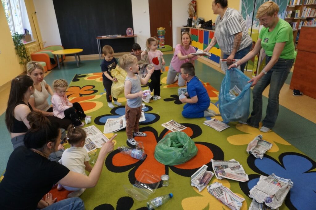 Akademia Malucha: Świat w naszych rękach!