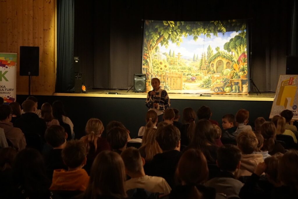 Scena, aktorzy, teatrzyk