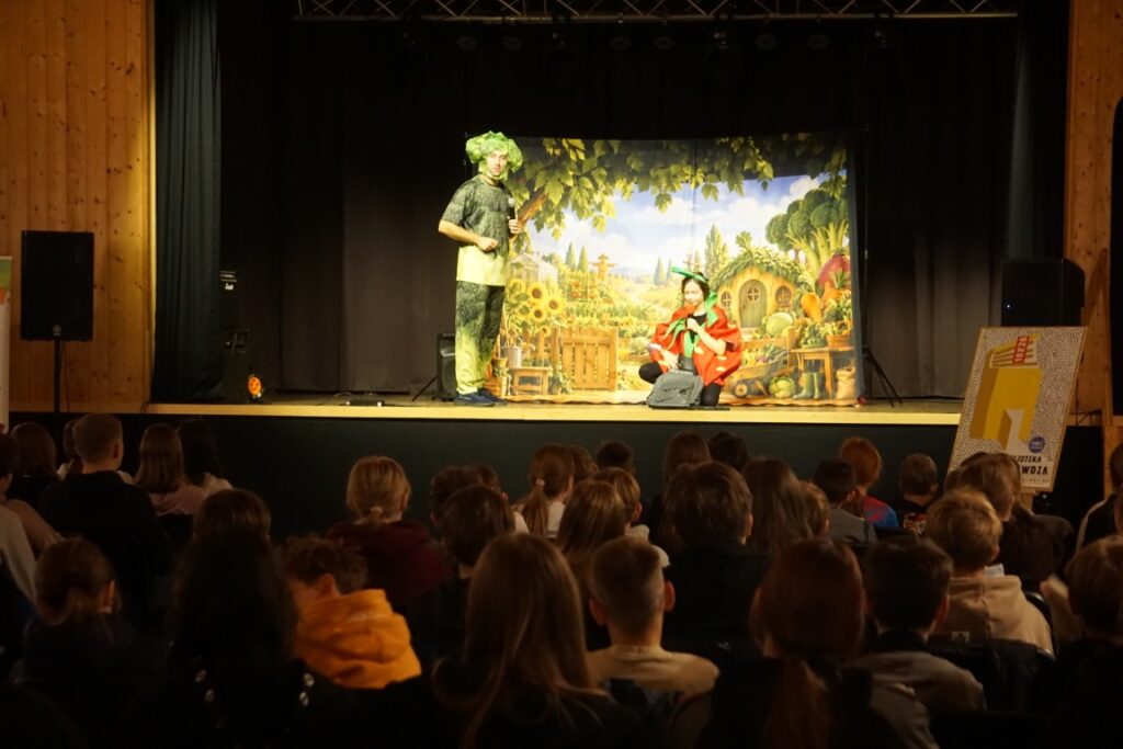 Scena, aktorzy, teatrzyk