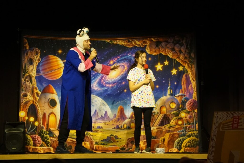 Scena, aktorzy, teatrzyk